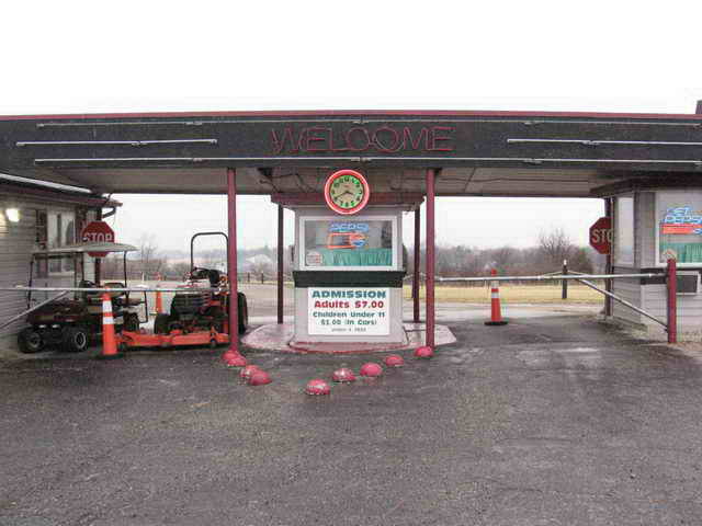 Holiday Auto Theatre - 2006 Photo